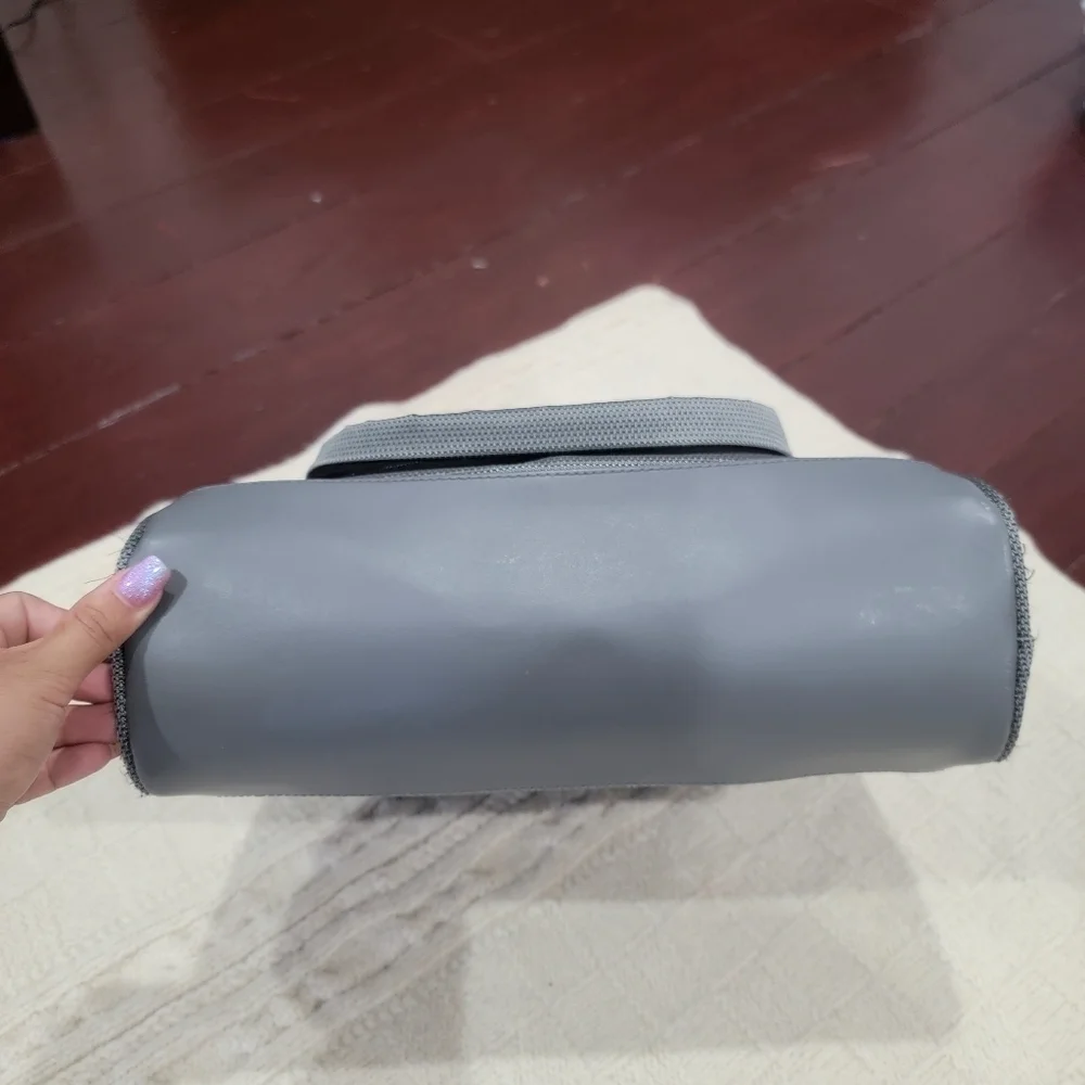 Tumi Men's Nylon with Leather Trim Hanging Toiletry Shaving Zip Bag Gray